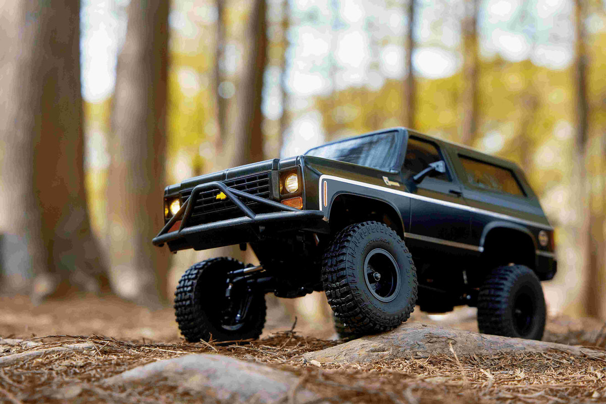 FMS FCX24 K5 BLAZER RTR ブラック NEW FMS FCX24 K5 BLAZER RTR! - Unboxing, Review, Crawling