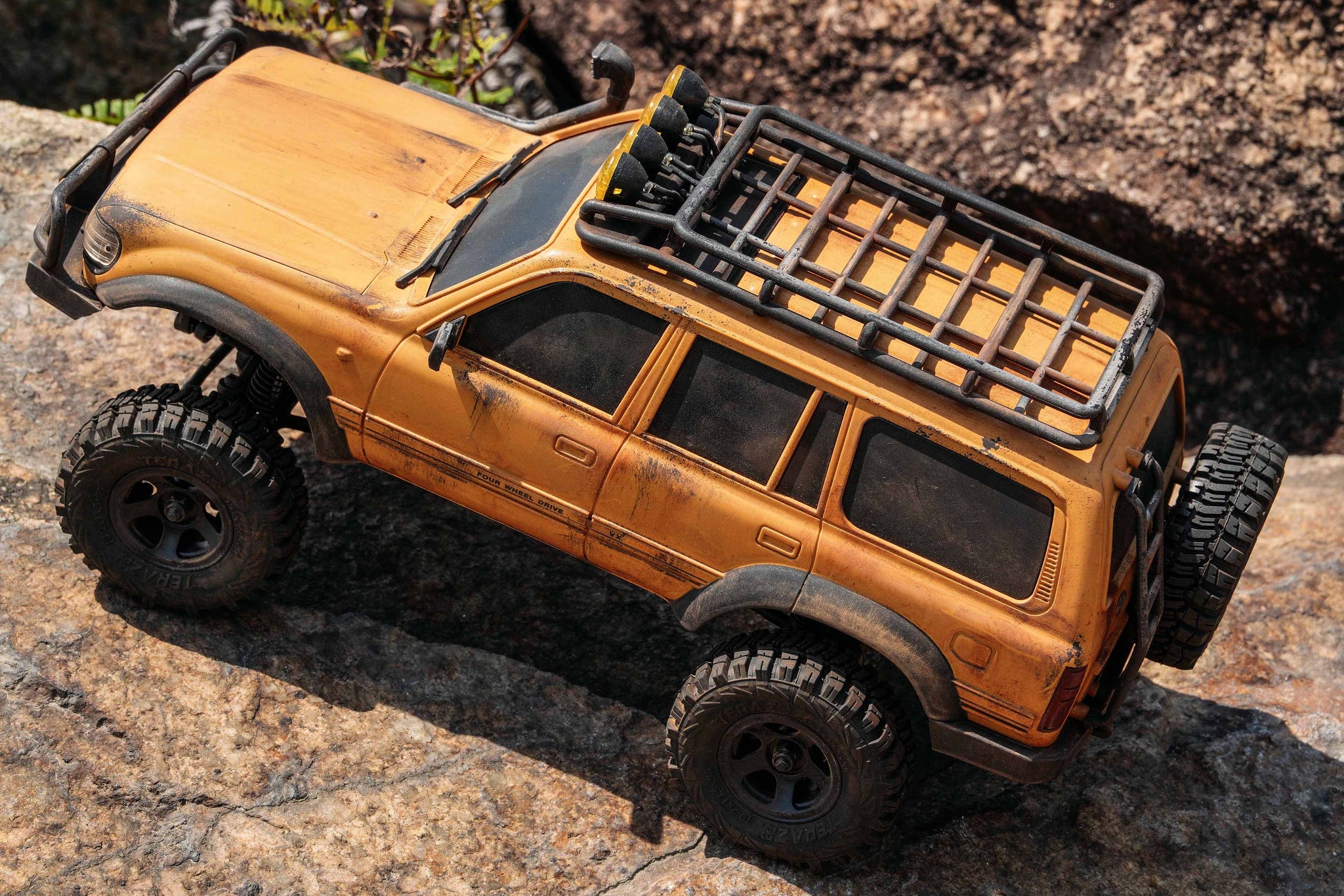 FairRC 1/18 FCX18S Land Cruiser 80 S Rusted Mod RTR RC Crawler