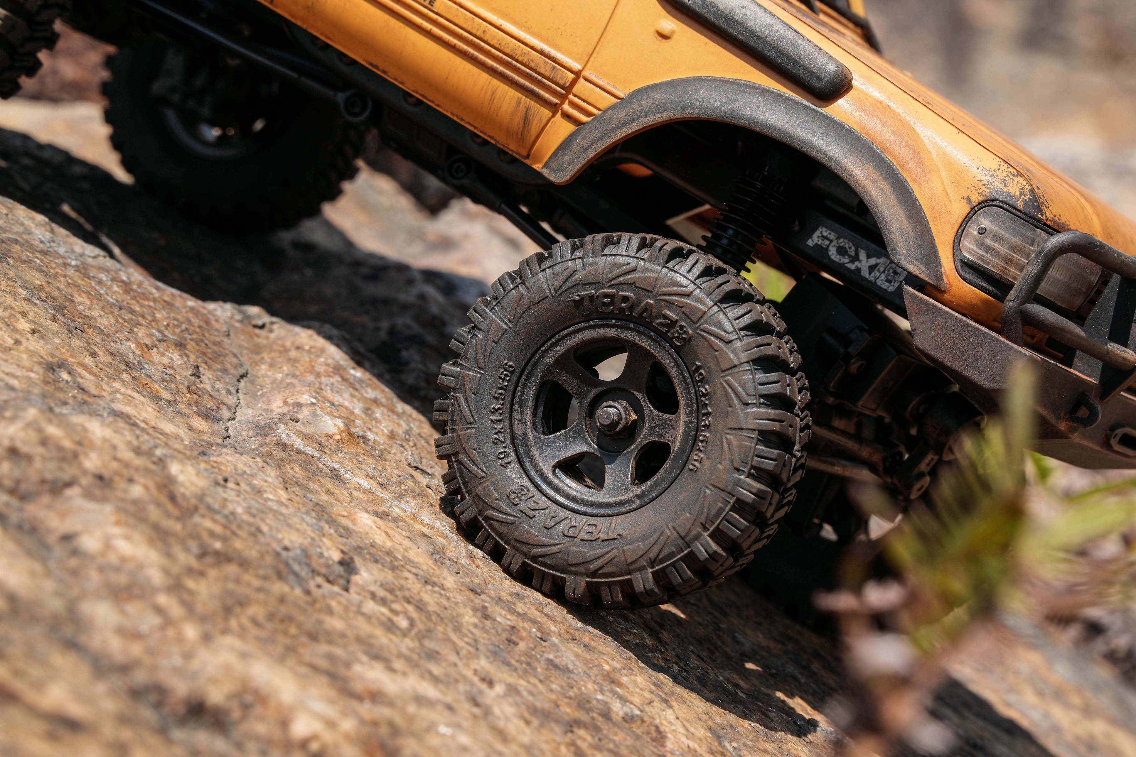 FairRC 1/18 FCX18S Land Cruiser 80 S Rusted Mod RTR RC Crawler