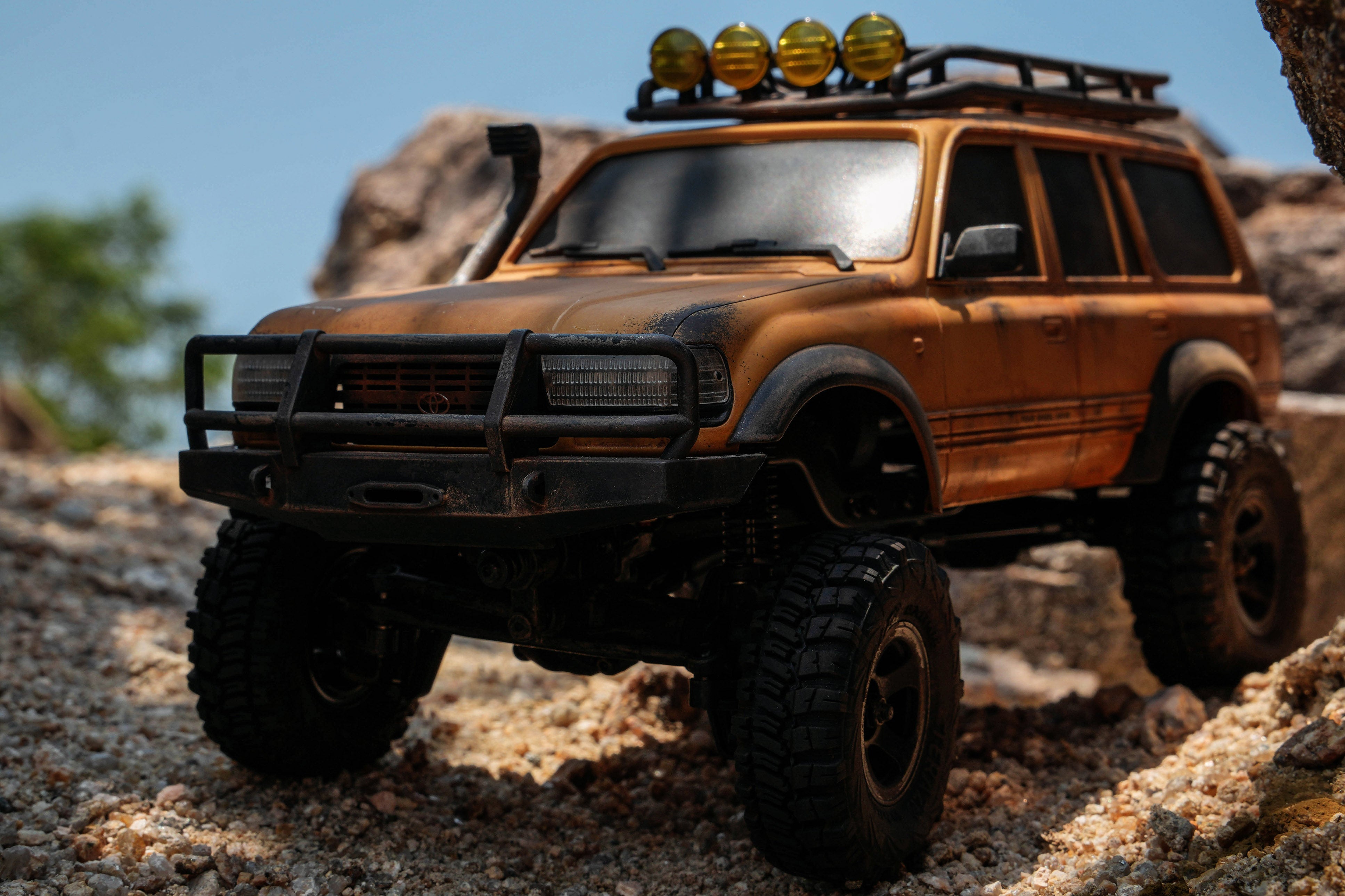 FairRC 1/18 FCX18S Land Cruiser 80 S Rusted Mod RTR RC Crawler