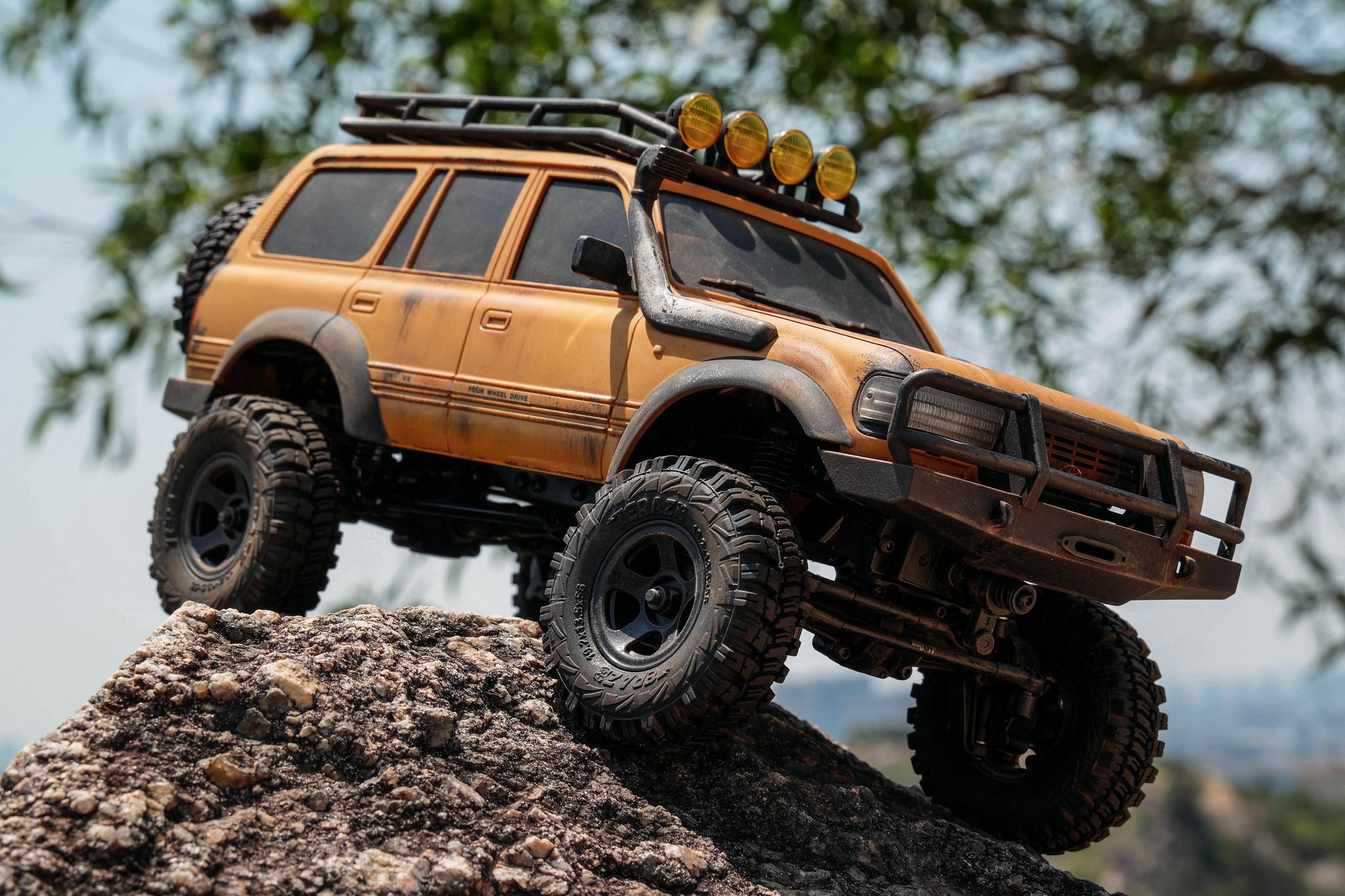 FairRC 1/18 FCX18S Land Cruiser 80 S Rusted Mod RTR RC Crawler