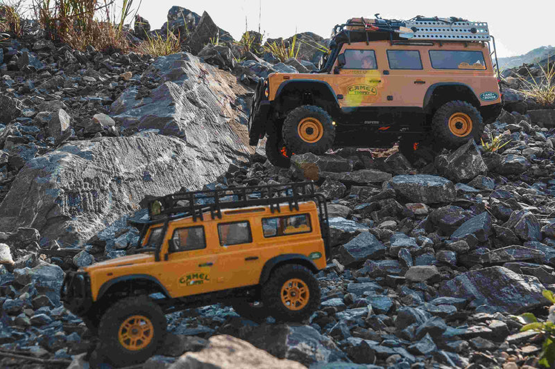 FMS 1/10 FCX10 Land Rover Camel Trophy Edition RS