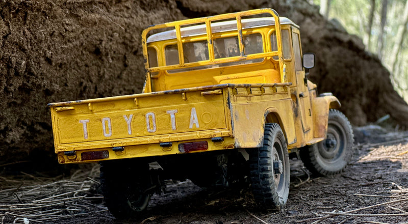 FairRC 1/12 Toyota FJ45 Yellow Rusted Mod RTR