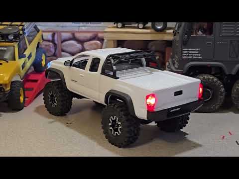 FairRC 1/24 FCX24M Taco White Truck Mod RTR